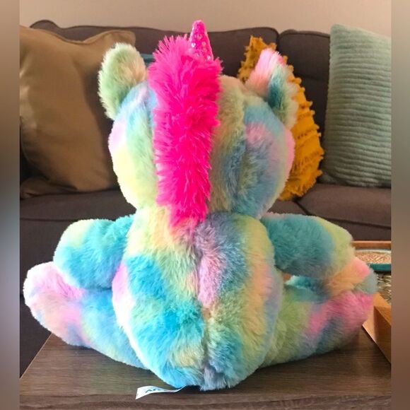 NWOT … HUG & LUV Rainbow Unicorn - Picture 2 of 4